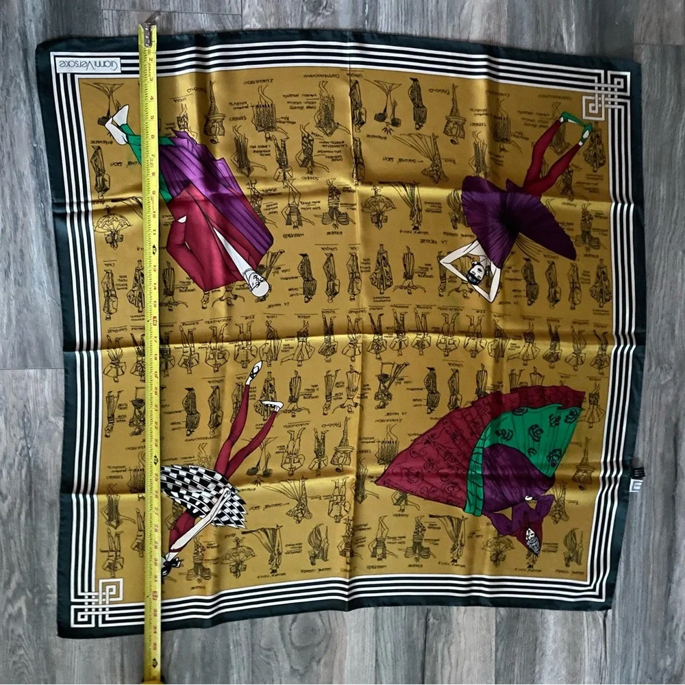 Vintage 80’s multicolored Gianni Versace silk scarf
